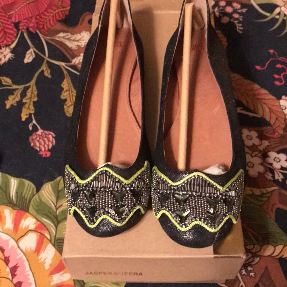 Black sparkly ballet flats